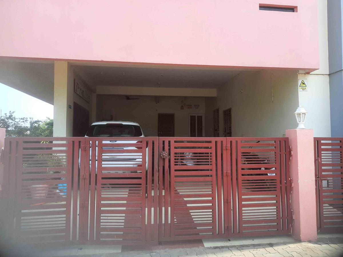 Sublime Homestay Bhubaneswar Bagian luar foto